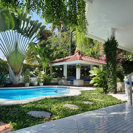 Sunkiss Villa By Yogya Tropicana Yogyakarta Exterior photo